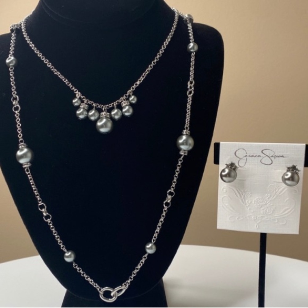 2 pc set pearl necklace earrings